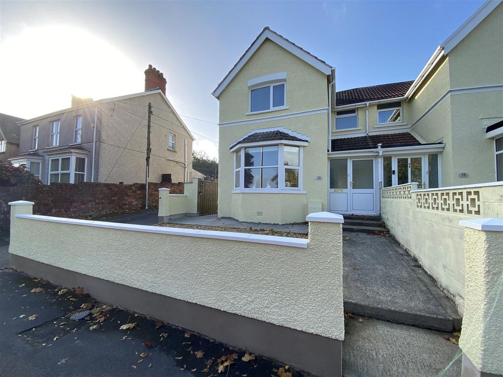 3 bed semidetached house for sale in Queen Marys Walk, Llanelli SA15