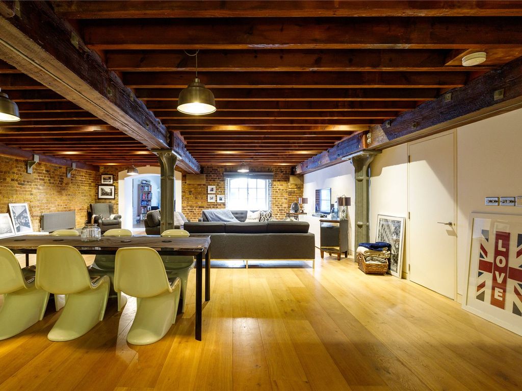 2 bed flat for sale in New Concordia Wharf, Mill Street, London SE1, £