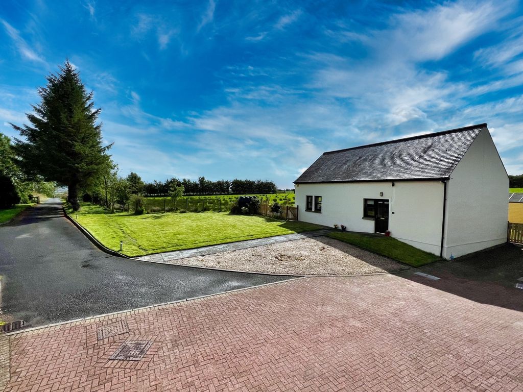 3 bed detached house for sale in Dalry KA24, £289,995 Zoopla