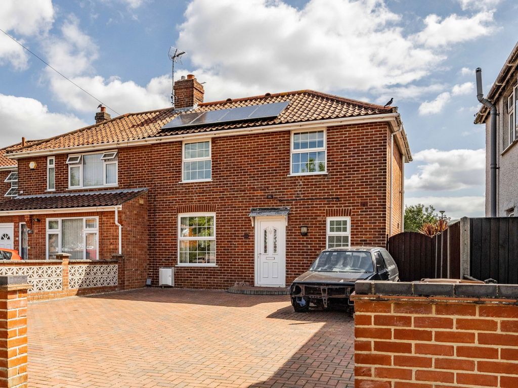 3 bed detached house for sale in Bignold Road, Norwich NR3, £230,000