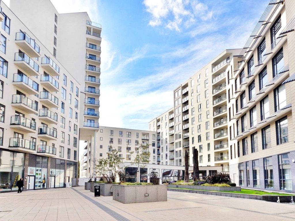 2 bed flat for sale in Guildford Road, Woking, Surrey GU22 Zoopla