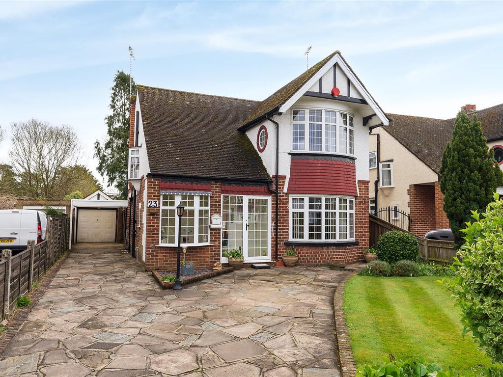 3 bed detached house for sale in West Drayton Park Avenue, West Drayton