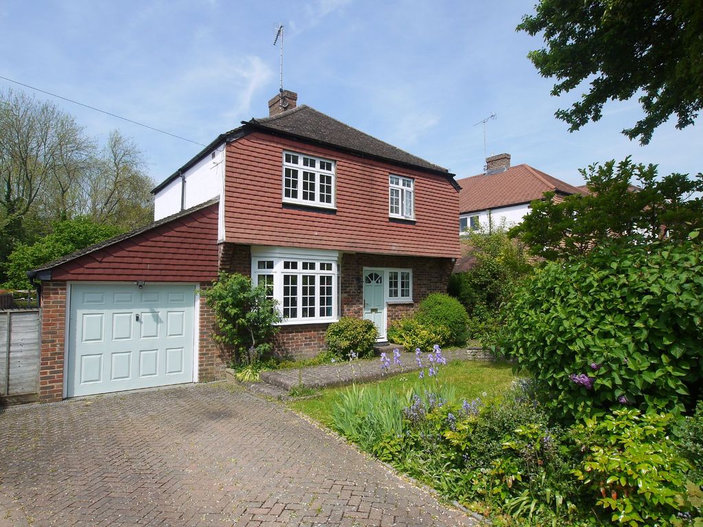 3 bed detached house for sale in Well Road, Otford, Sevenoaks TN14, £