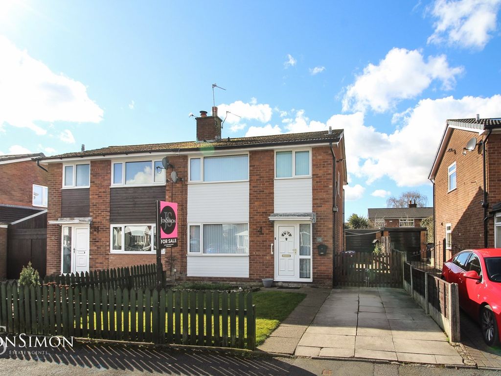 3 bed semidetached house for sale in Fernview Drive, Brook