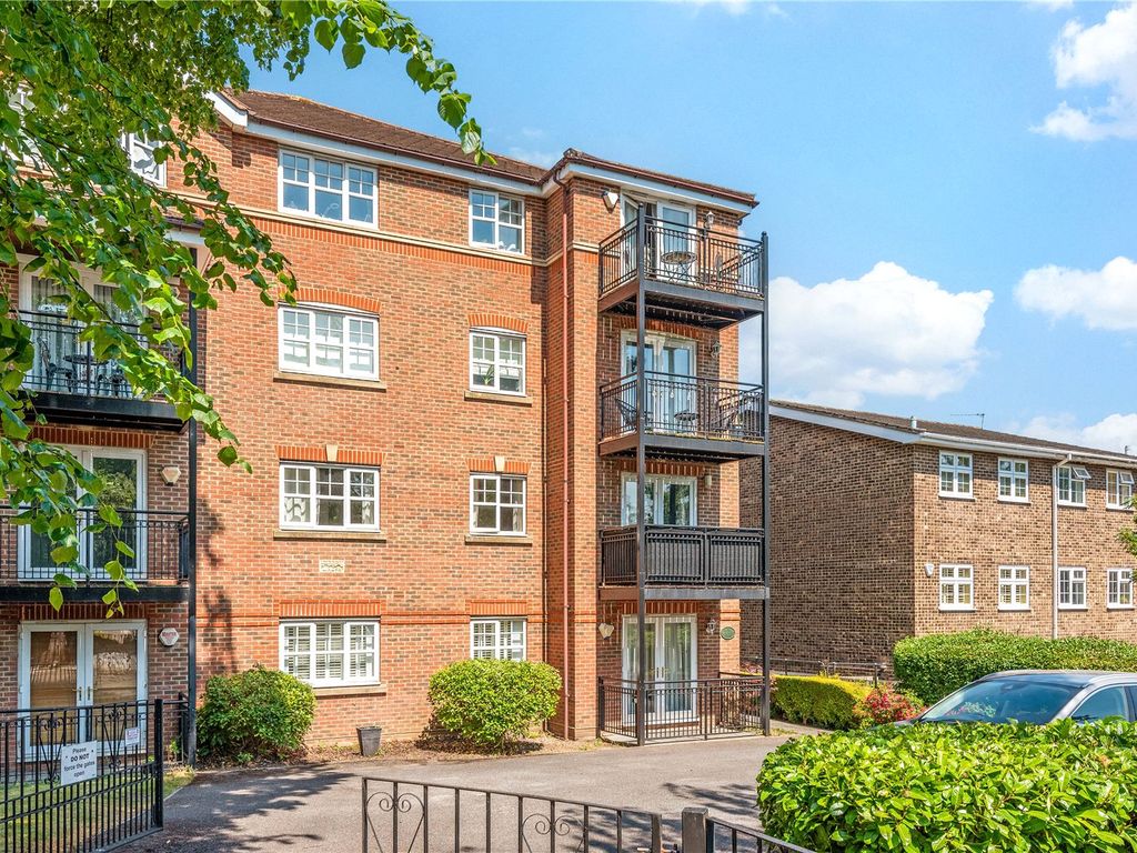 2 bed flat for sale in Westmoreland Road, Bromley BR2, £400,000 Zoopla
