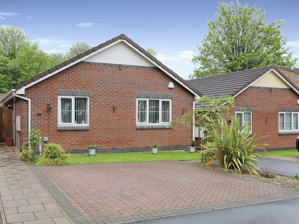 3 bed detached bungalow for sale in Fraser Street, Bilston WV14 Zoopla
