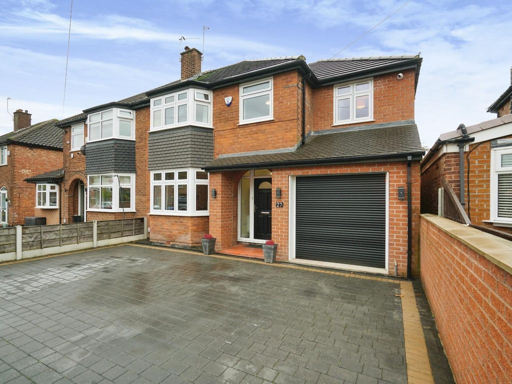 4 bed semidetached house for sale in Greenacre Lane, Worsley