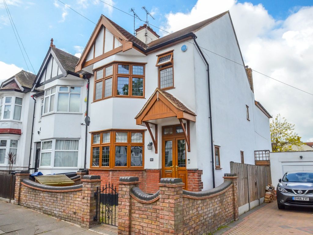 4 bed semidetached house for sale in Leigh Hall Road, LeighOnSea SS9