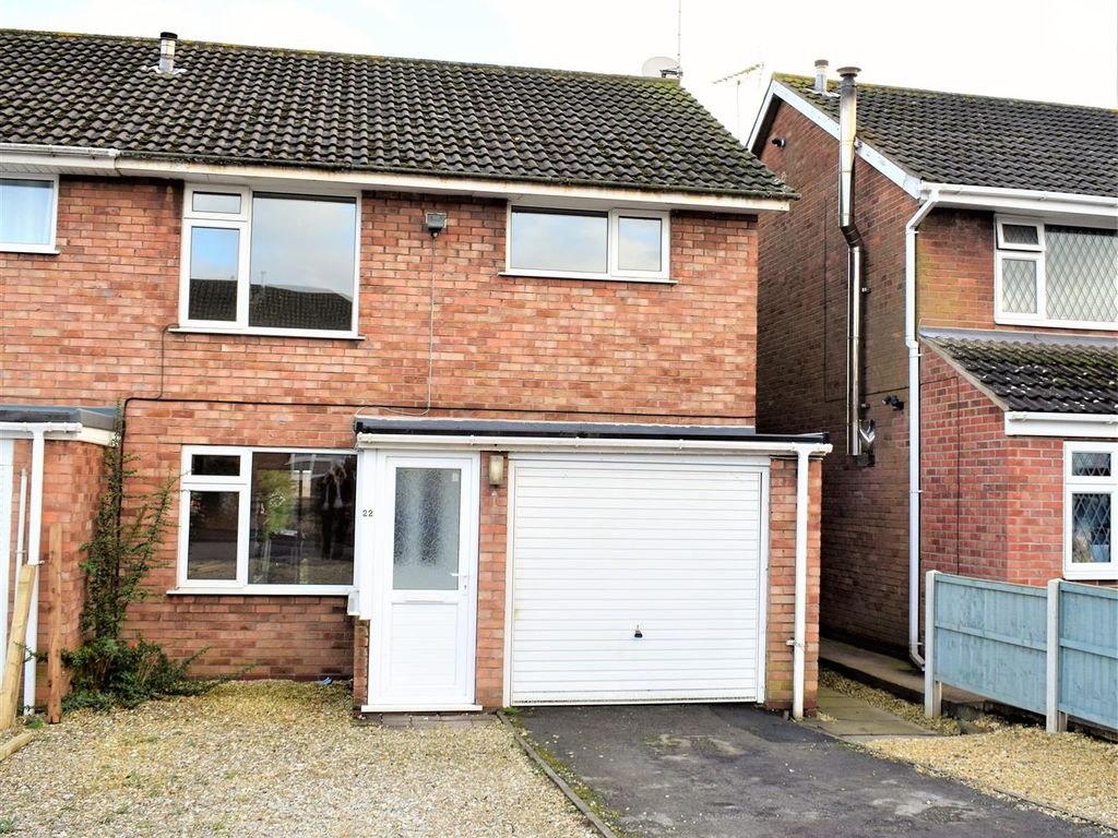 3 bed semidetached house for sale in St.Bernard Close, Broughton DN20