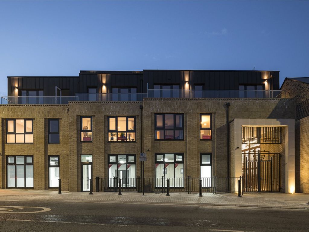 New home, 2 bed flat for sale in Flat 7, 133 Kilburn Lane, London W10