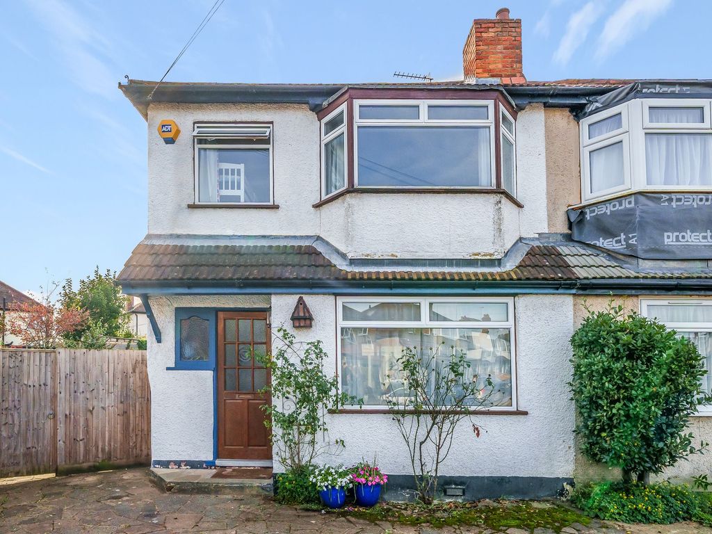 3 bed semidetached house for sale in Limecroft Close, Epsom KT19, £535,000 Zoopla