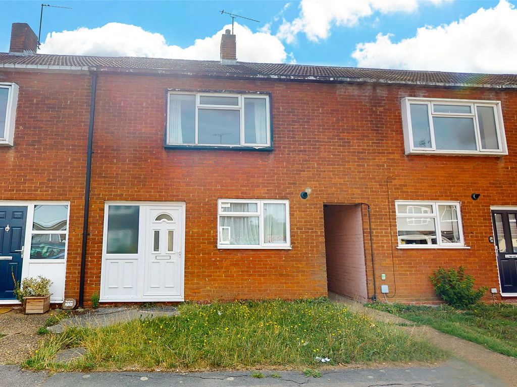 Fauners, Kingswood, Basildon, Essex SS16  