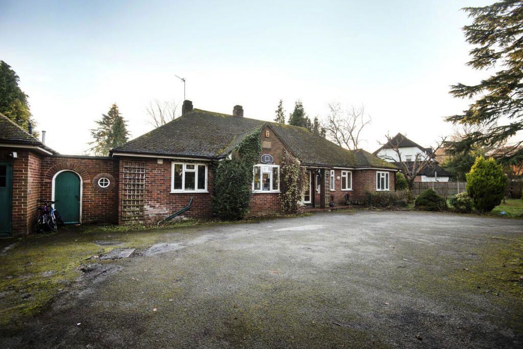 4 bed bungalow for sale in Well Lane, Heswall, Wirral CH60, £595,000