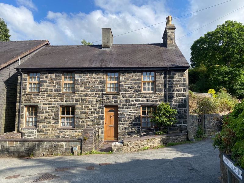 5 bed detached house for sale in Capel Coch Road, Llanberis, Caernarfon