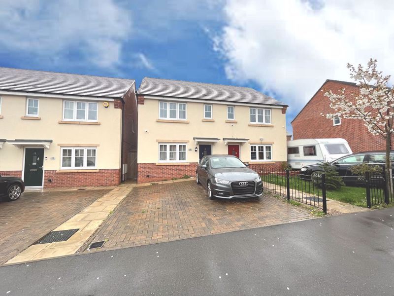 3 bed semidetached house for sale in Eleanor Way, Russells Hall