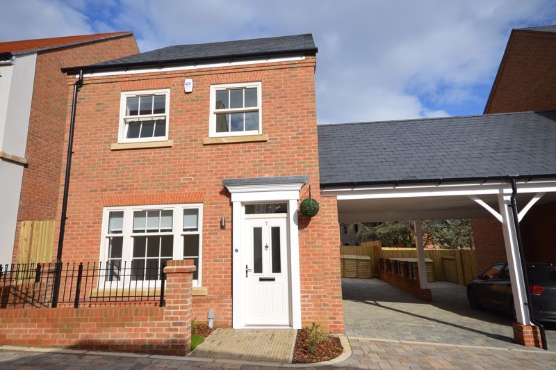 3 bed detached house to rent in Bagley Street, Beaconsfield HP9 Zoopla
