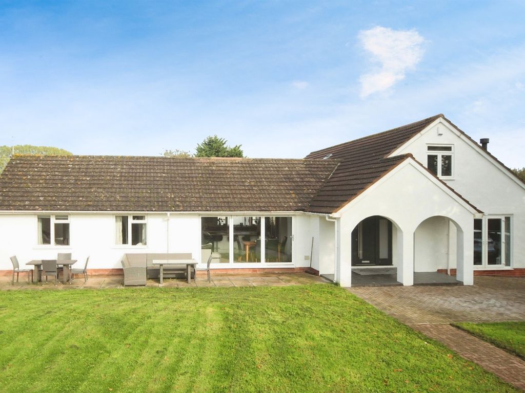 7 bed detached bungalow for sale in The Range, Henlade, Taunton TA3, £