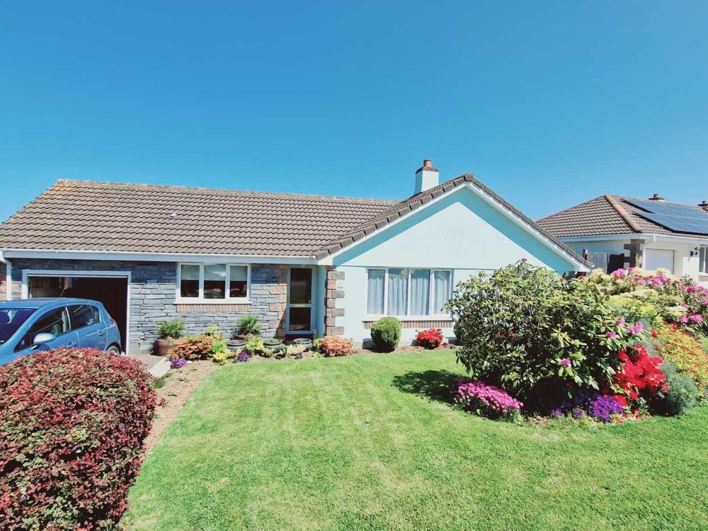 3 bed bungalow for sale in Longfield Drive, Camelford PL32, £375,000