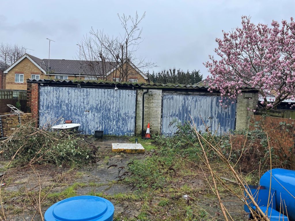 Industrial for sale in St. Road, Feltham TW13, £185,000 Zoopla