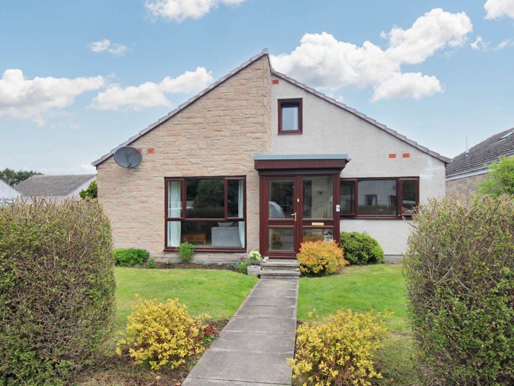 5 bed detached house for sale in Rowan Place, Nairn IV12, £275,000 Zoopla