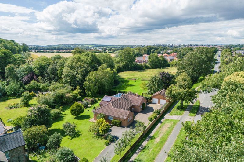 4 bed detached bungalow for sale in Langton Road, Norton, Malton YO17