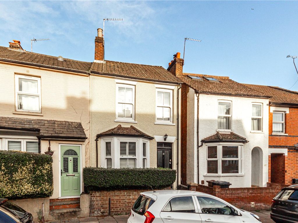 2 bed end terrace house for sale in Camp Road, St. Albans