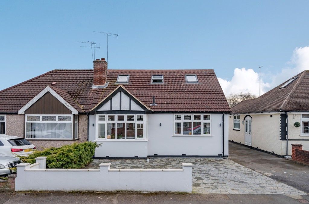 4 bed bungalow for sale in Herlwyn Avenue, Ruislip, Middlesex HA4 Zoopla