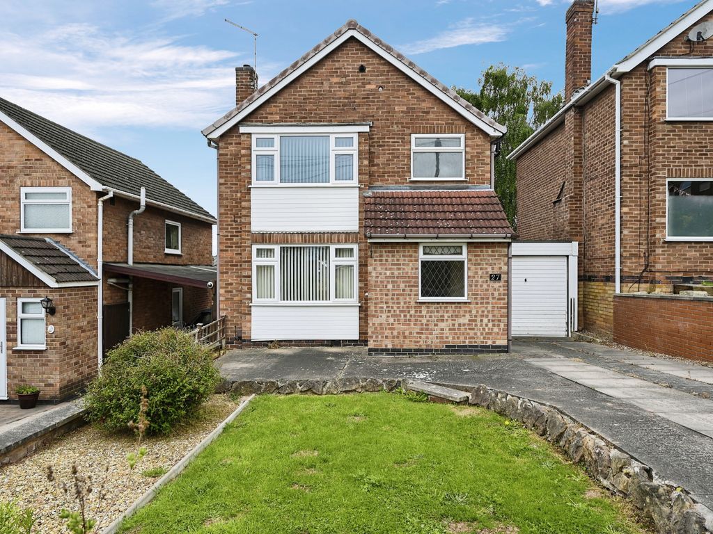 3 bed detached house for sale in Violet Road, Carlton, Nottingham