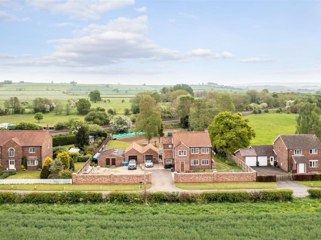 4 bed detached house for sale in Barton Hill, Whitwell, York YO60 Zoopla