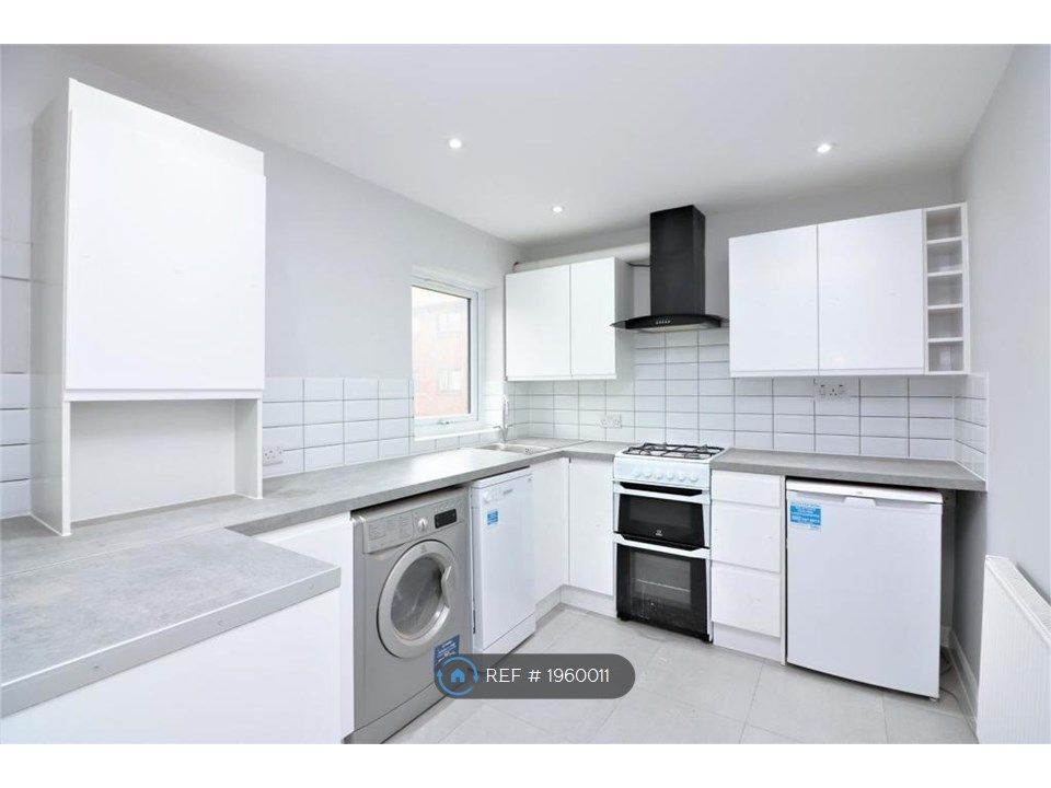 1 bed flat to rent in Canning Town, London E16, £1,500 pcm Zoopla