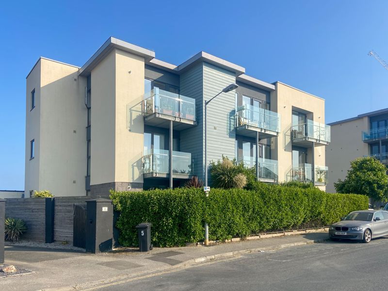 1 bed flat for sale in Pentire Crescent, Newquay TR7 Zoopla
