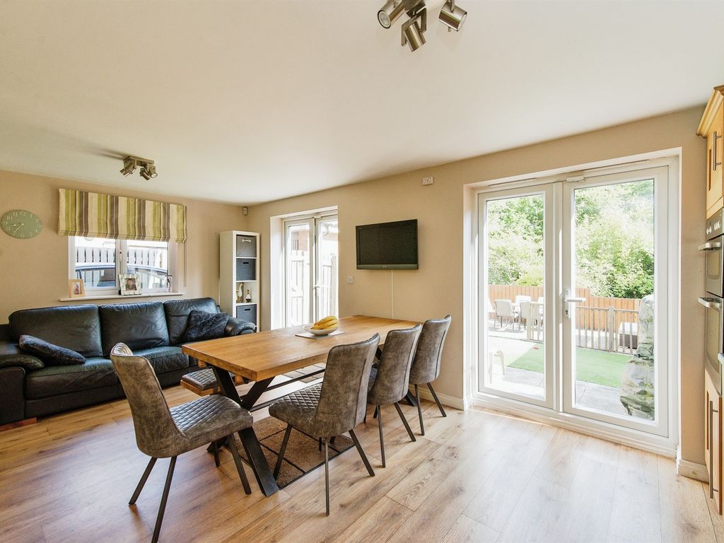 4 bed detached house for sale in Bedale Road, Castleford WF10 Zoopla