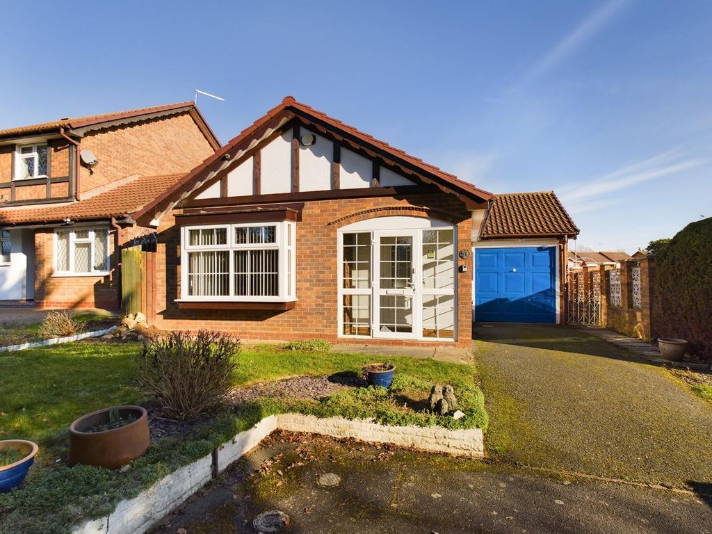 2 bed detached bungalow for sale in Fennel Court, Northampton NN4 Zoopla