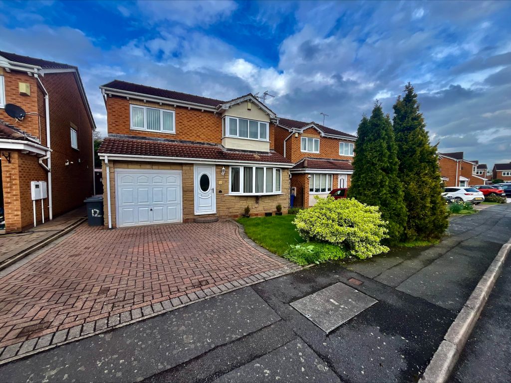 4 bed detached house for sale in Broadlands, Sandiacre, Nottingham NG10