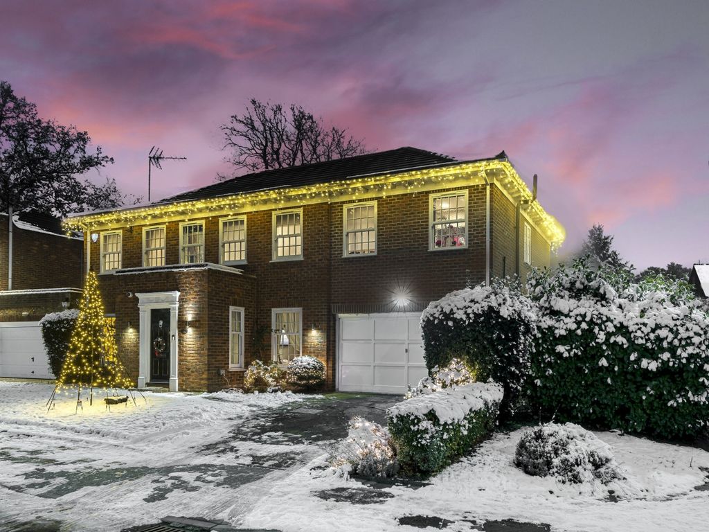 Dickens Drive, Chislehurst BR7  