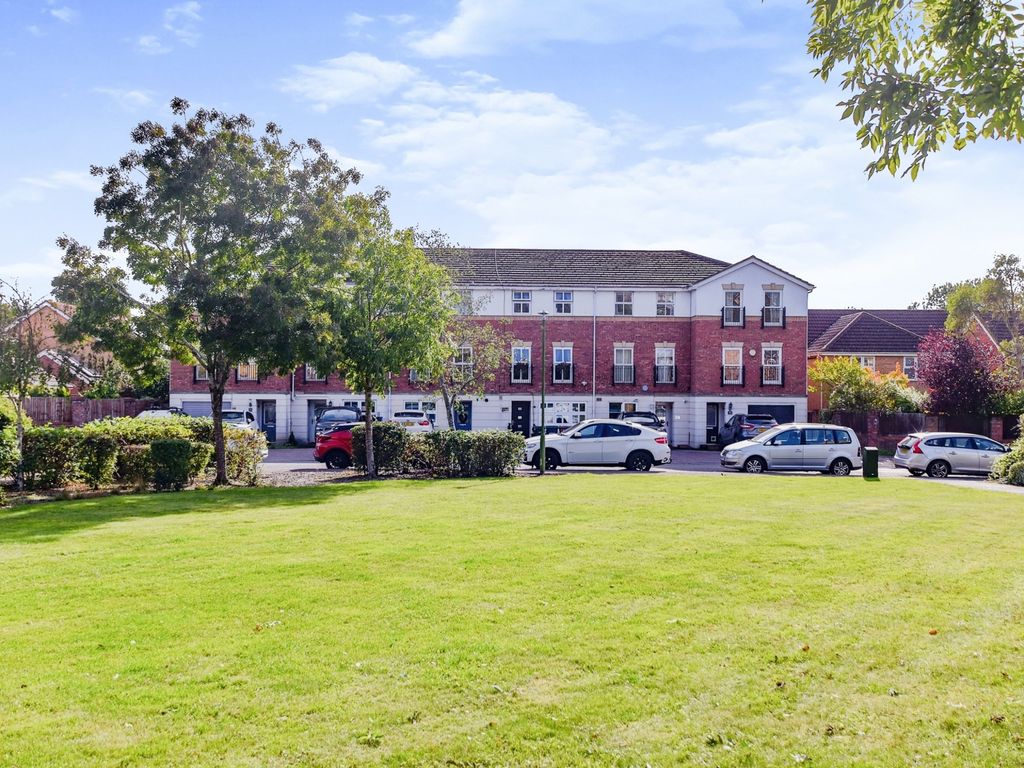 4 bed terraced house for sale in Byewaters, Watford WD18, £675,000 Zoopla