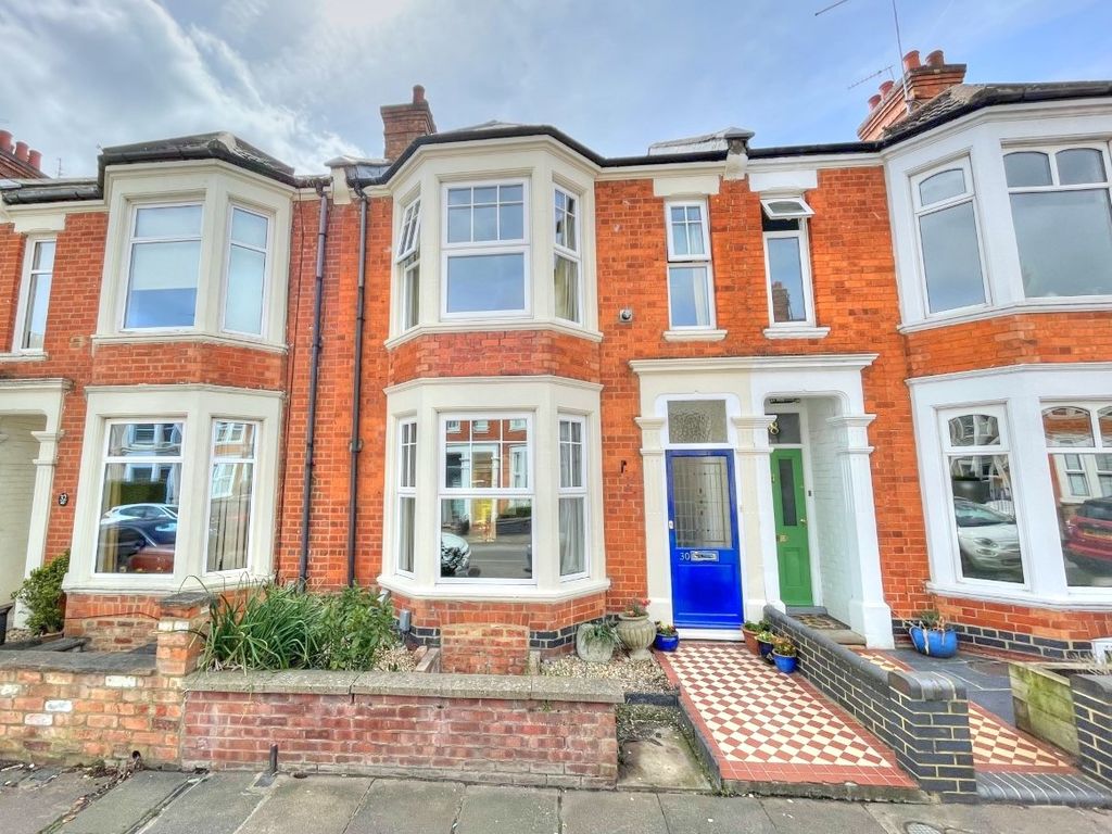 3 bed terraced house for sale in Birchfield Road, Abington, Northampton