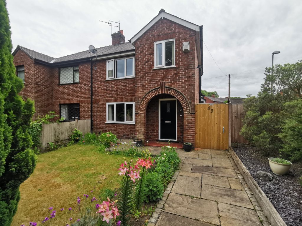 3 bed semi-detached house for sale in School Lane, Leyland PR25 - Zoopla