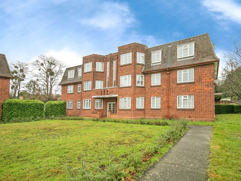 2 bed flat for sale in Valley Road, Ipswich IP1, £175,000 Zoopla