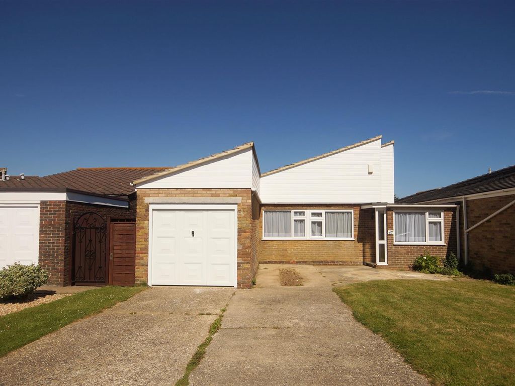 2 bed detached bungalow for sale in Conway Drive, Pagham, Bognor Regis