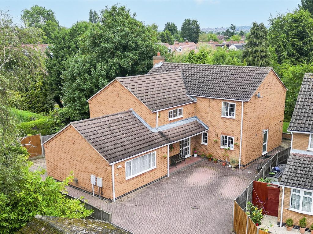 5 bed detached house for sale in Barbrook Close, Wollaton