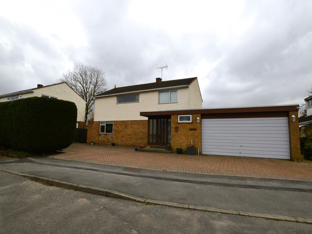 4 bed detached house for sale in Newbury Close, Wigston LE18 Zoopla