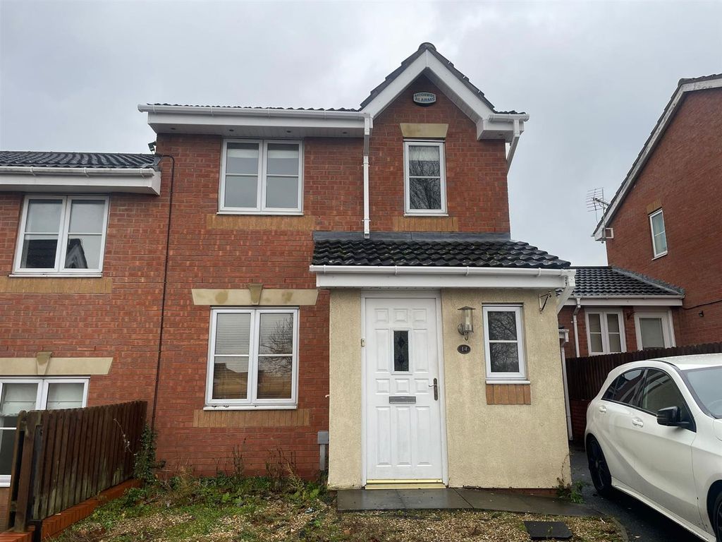 3 bed property to rent in Brades Rise, Oldbury B69, £1,100 pcm Zoopla