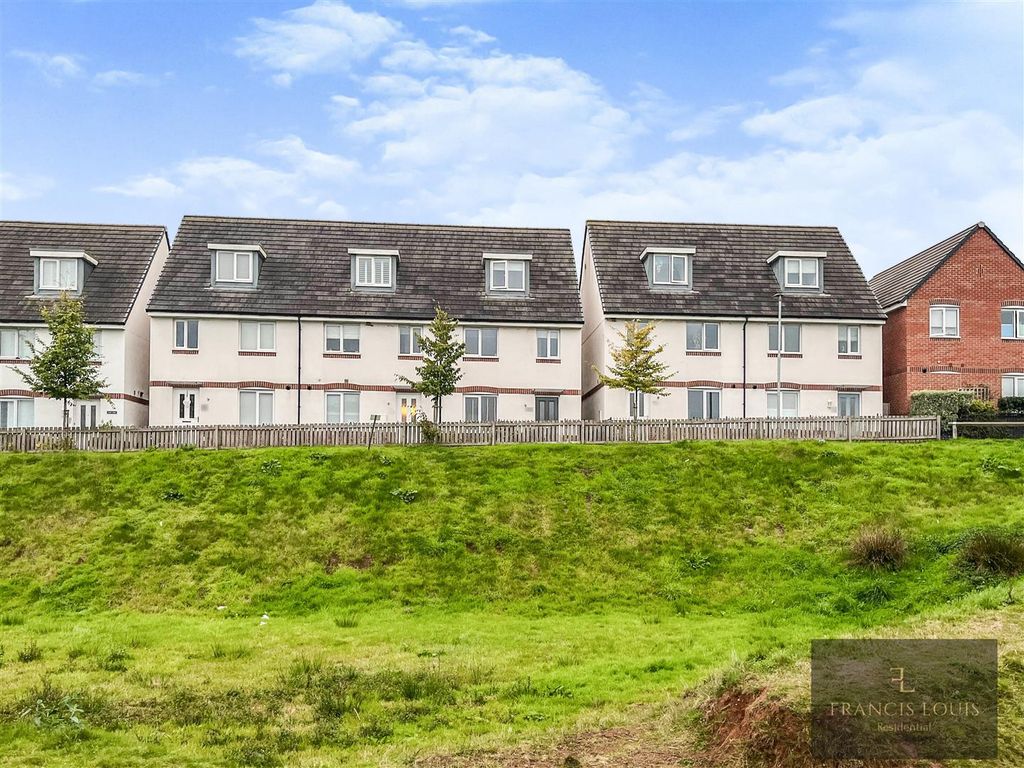 Allotment Approach, Tiverton EX16  