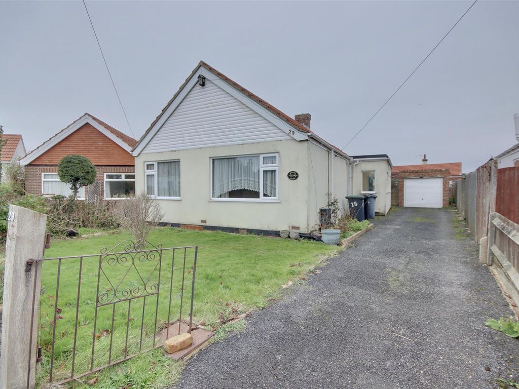 3 bed detached bungalow for sale in Sea Front Estate, Hayling Island