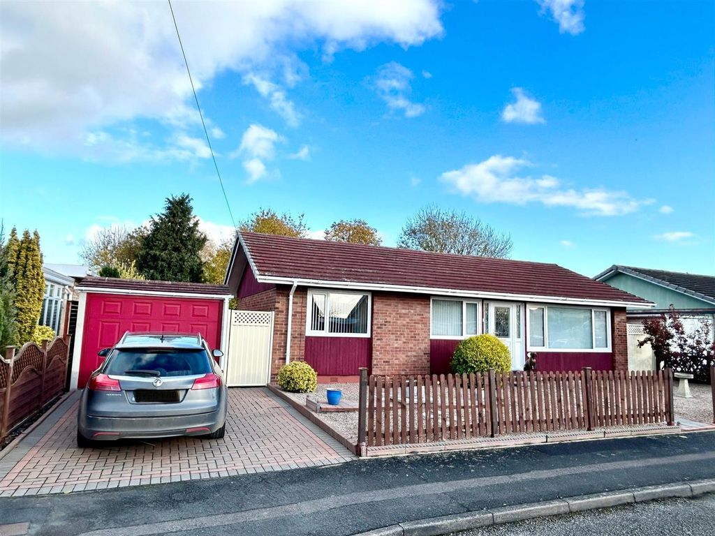 3 bed detached bungalow for sale in Little Paradise, Marden, Hereford