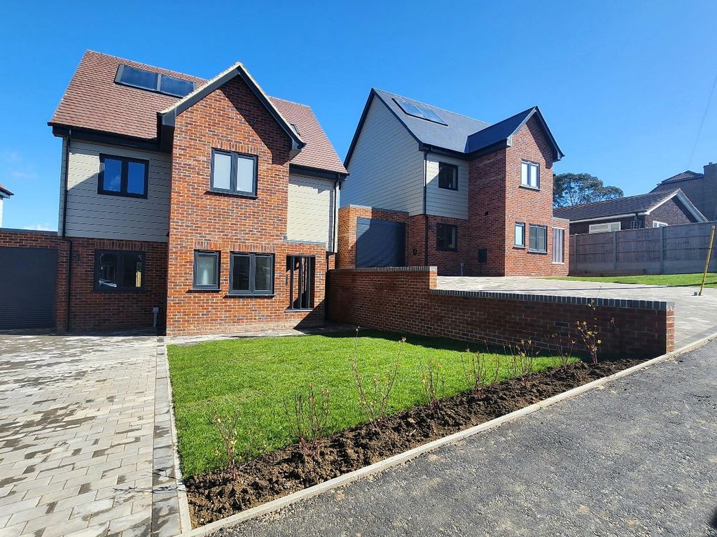 New home, 4 bed detached house for sale in Scarborough Drive, Minster