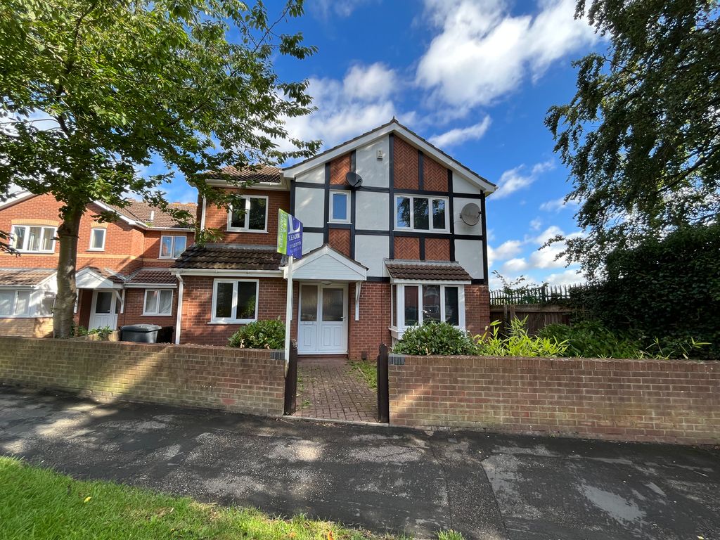 Room to rent in Greetwell Road, Lincoln LN2, £650 pcm Zoopla