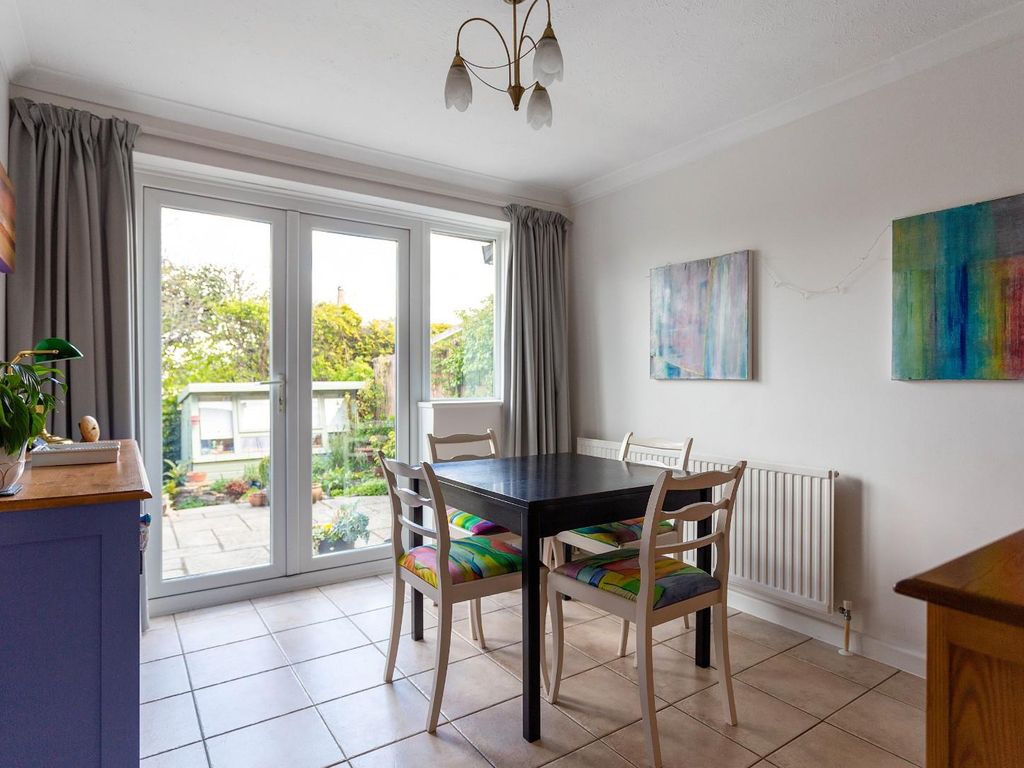 3 bed semidetached house for sale in Farriers Way, Uckfield TN22 Zoopla
