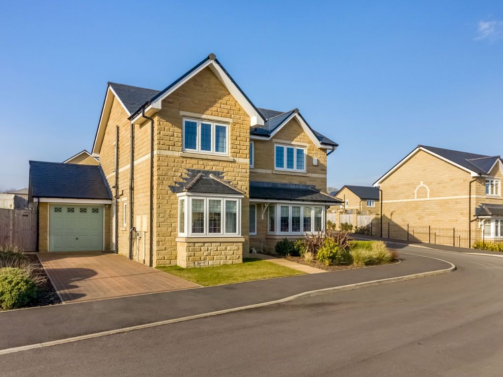 4 bed detached house for sale in Boshaw View, Hade Edge, Holmfirth HD9